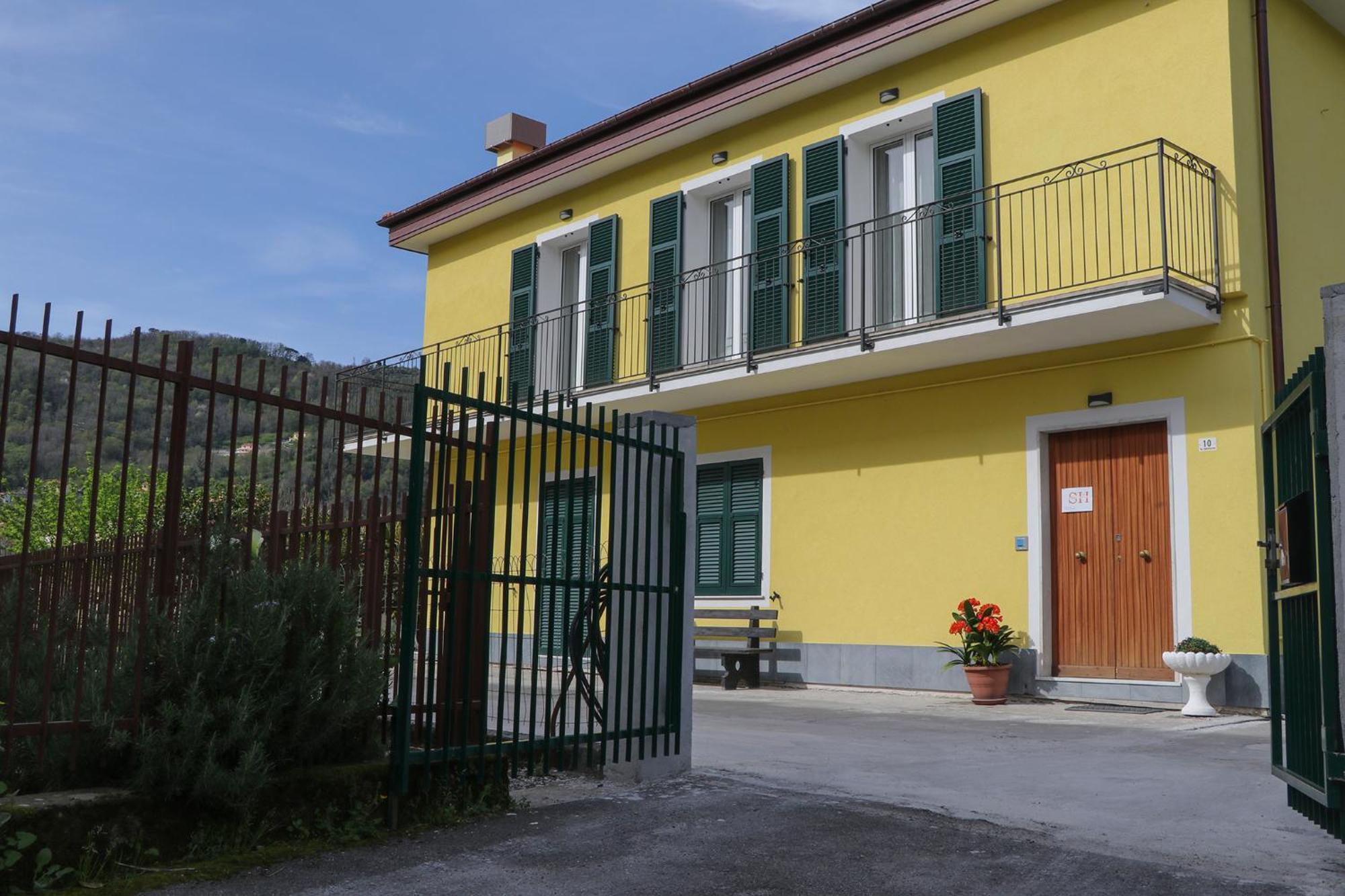 Sunny House Villa Carasco Kültér fotó